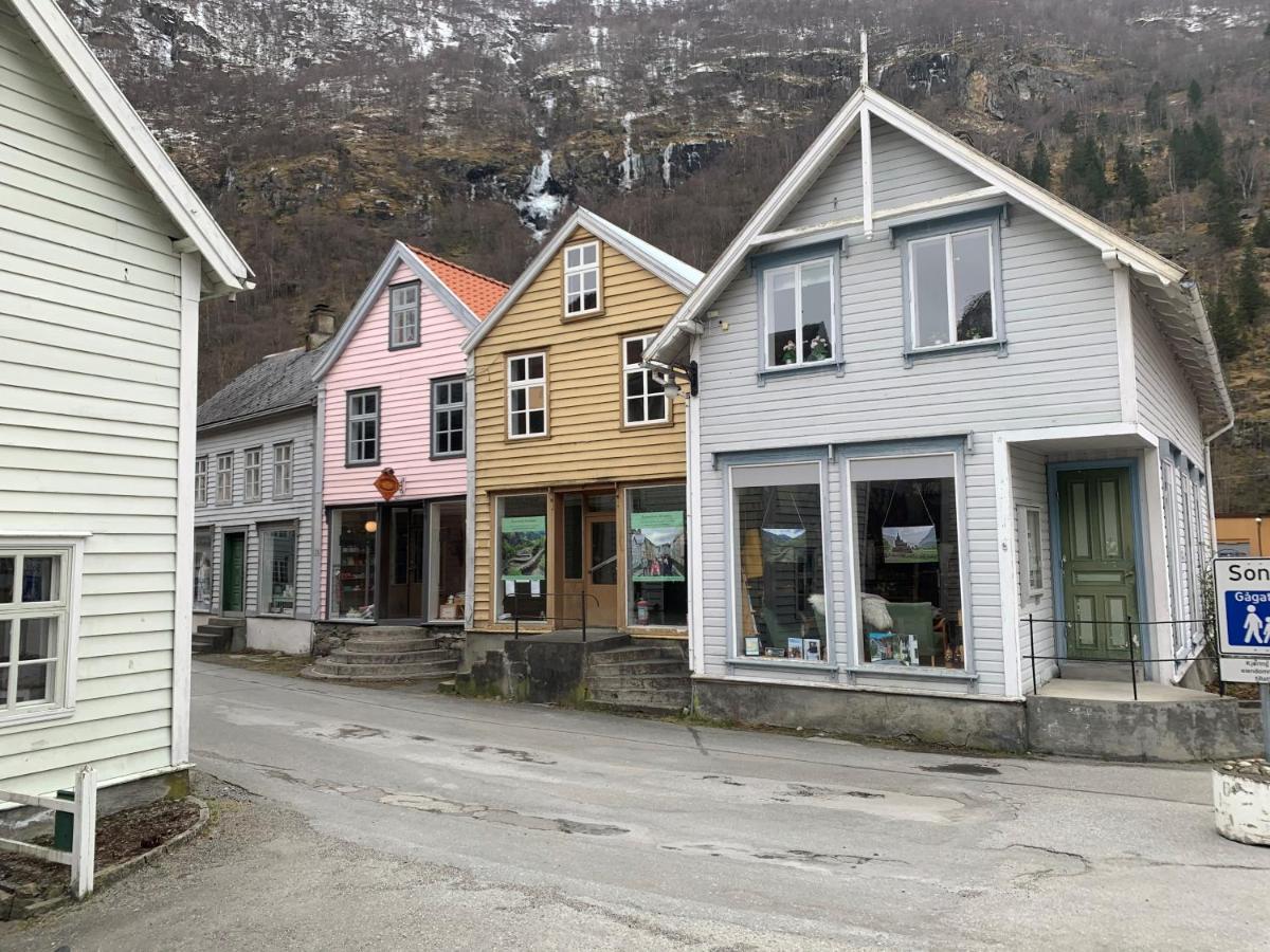 Old town boutiqe apartments/ Gamle Lærdalsøyri boutique leiligheter Eksteriør bilde